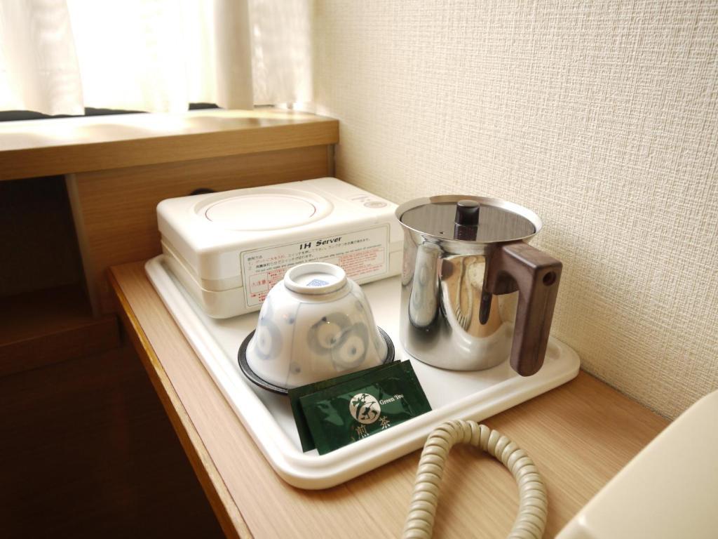 Hotel Route-Inn Tsuruga Ekimae Rum bild