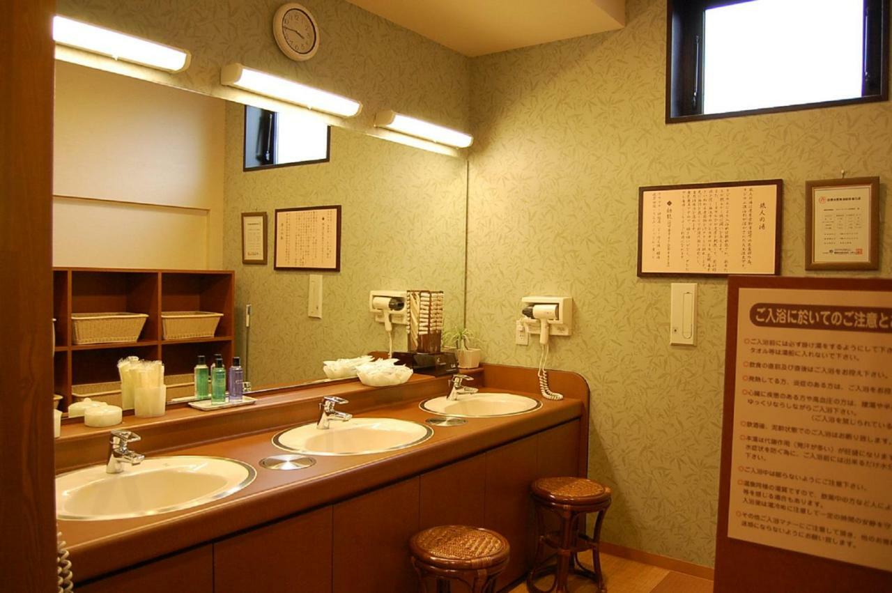 Hotel Route-Inn Tsuruga Ekimae Exteriör bild